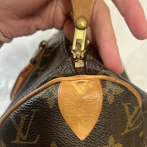 Louis Vuitton Speedy 30 EUC two owners - Picture 3 of 11